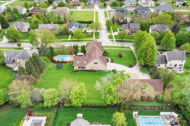 601 Ridgelawn Trail, Batavia, IL 60510
