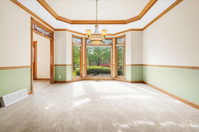 601 Ridgelawn Trail, Batavia, IL 60510