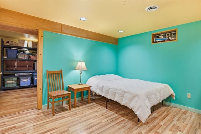 359 Montague Rd, Shutesbury, MA 01072