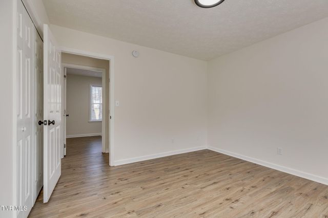 323 Mountain Ash Drive, Dryden, VA 24243