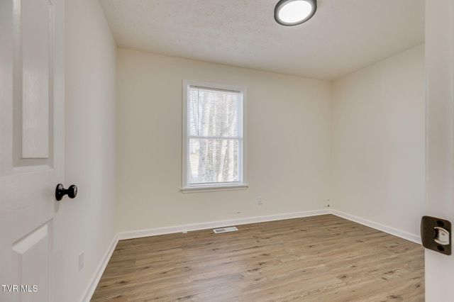 323 Mountain Ash Drive, Dryden, VA 24243