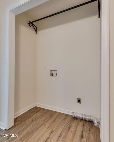 323 Mountain Ash Drive, Dryden, VA 24243