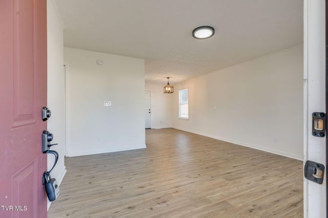 323 Mountain Ash Drive, Dryden, VA 24243