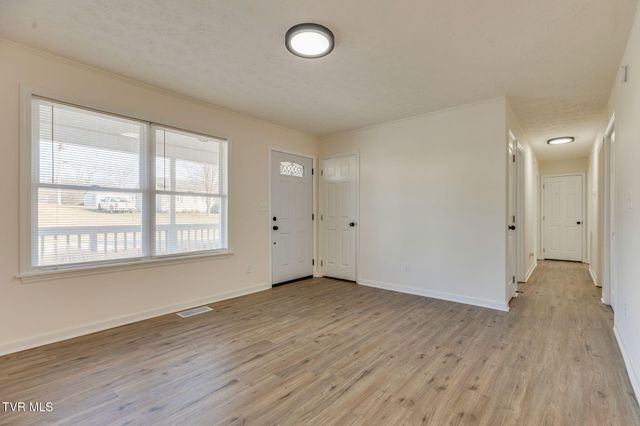 323 Mountain Ash Drive, Dryden, VA 24243