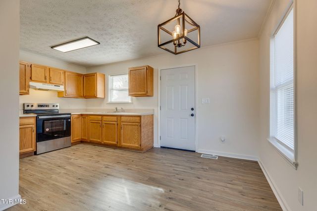 323 Mountain Ash Drive, Dryden, VA 24243