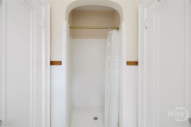 34 Washington Avenue, Savannah, GA 31405