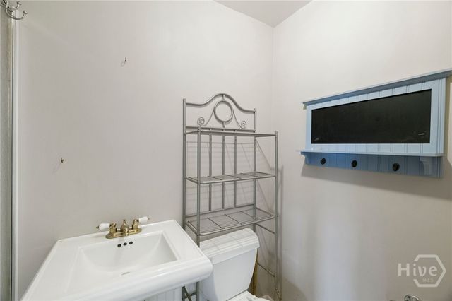 34 Washington Avenue, Savannah, GA 31405