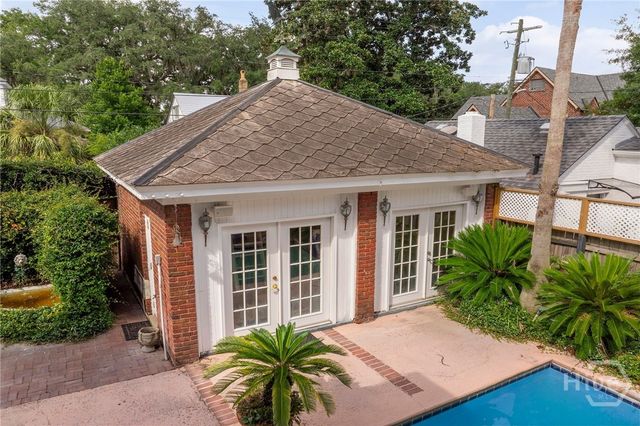 34 Washington Avenue, Savannah, GA 31405