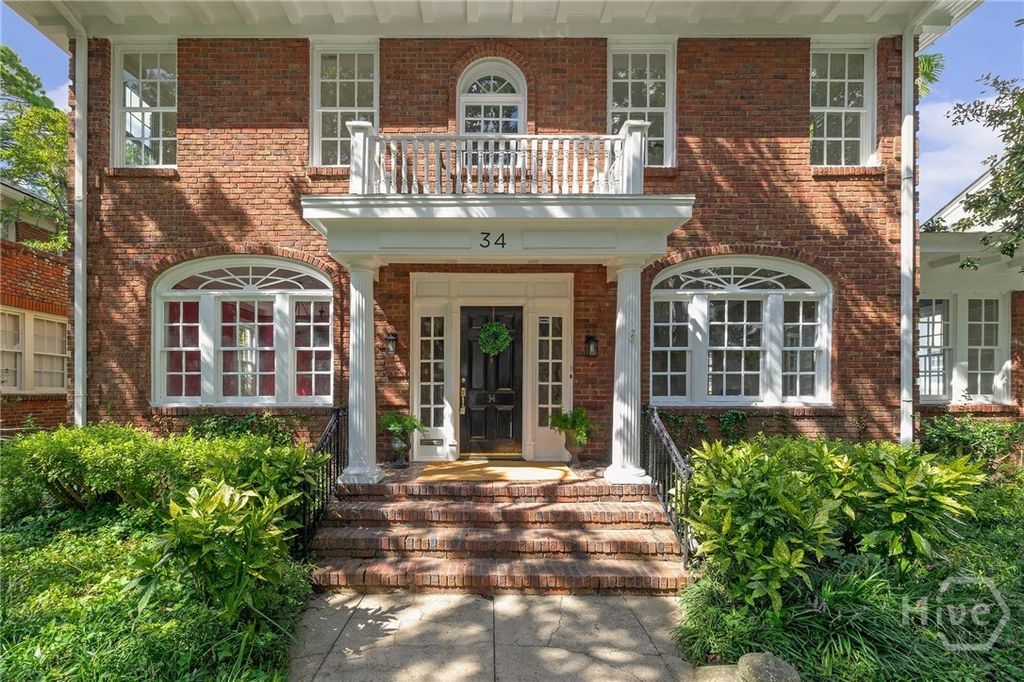 34 Washington Avenue, Savannah, GA 31405