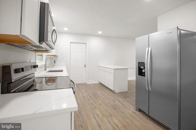 1105 LAKEVIEW PKWY, Locust Grove, VA 22508