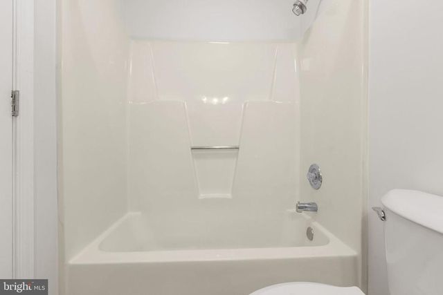 1105 LAKEVIEW PKWY, Locust Grove, VA 22508