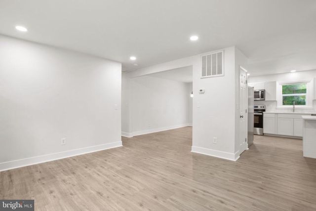 1105 LAKEVIEW PKWY, Locust Grove, VA 22508