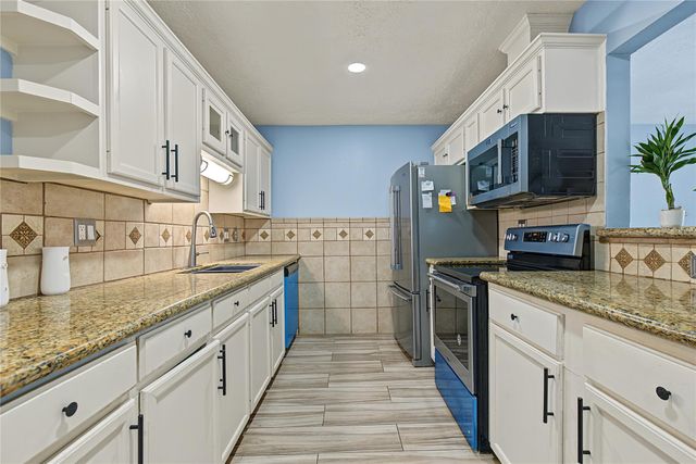12802 Enchanted Path Drive, Houston, TX 77044