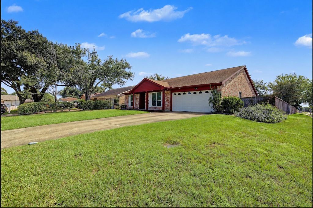 12802 Enchanted Path Drive, Houston, TX 77044