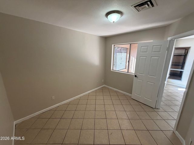 4820 N 89th Avenue 42, Phoenix, AZ 85037