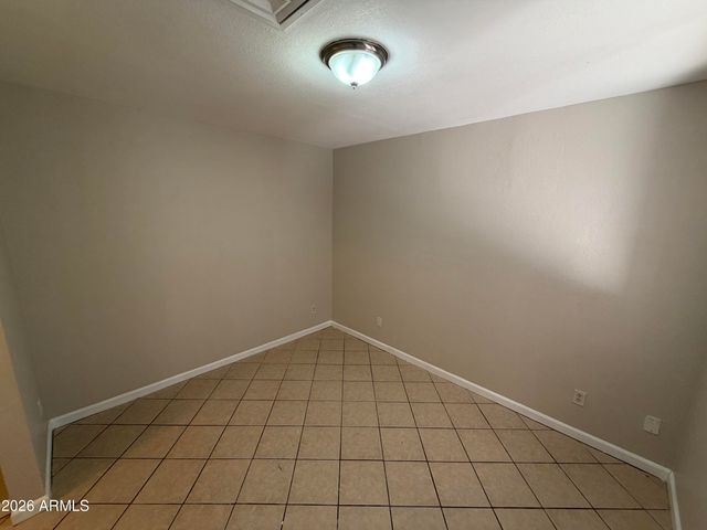 4820 N 89th Avenue 42, Phoenix, AZ 85037