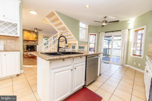 1610 CLARKS CT, Crofton, MD 21114