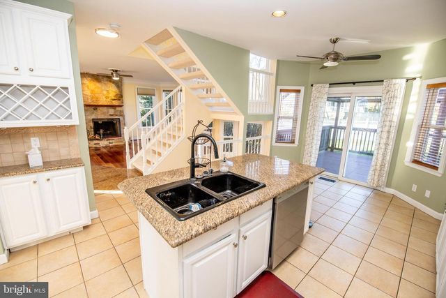 1610 CLARKS CT, Crofton, MD 21114