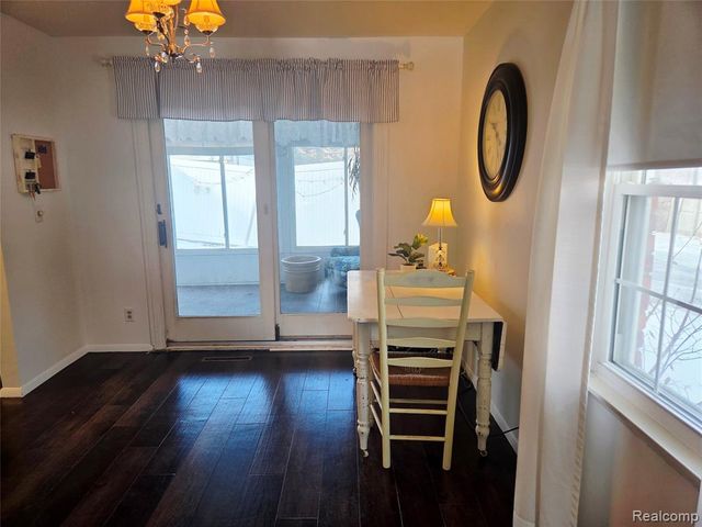 4202 Park Forest Drive, Flint, MI 48507