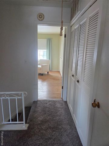 4202 Park Forest Drive, Flint, MI 48507