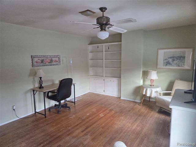 4202 Park Forest Drive, Flint, MI 48507