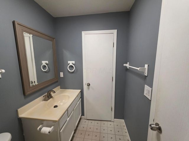 2659 Four Seasons Drive, Columbus, OH 43207