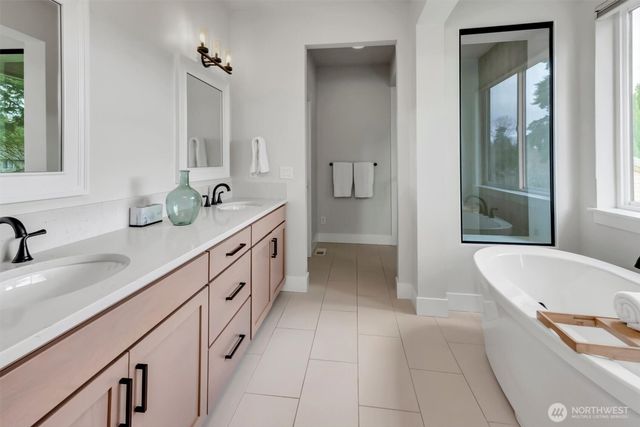 12143 NE 170th Place, Bothell, WA 98011