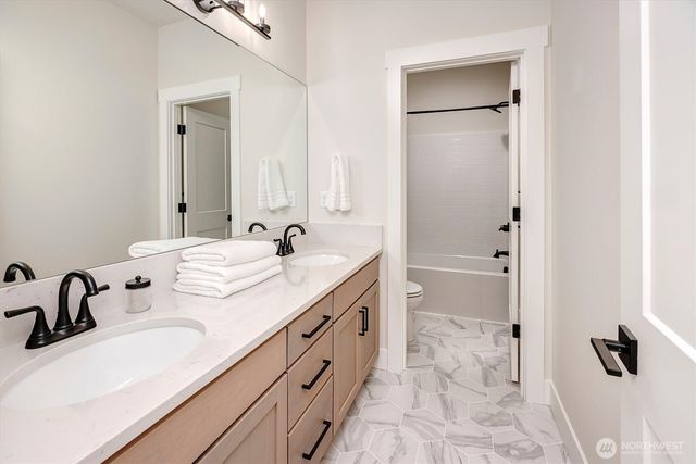 12143 NE 170th Place, Bothell, WA 98011