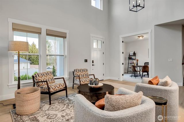 12143 NE 170th Place, Bothell, WA 98011