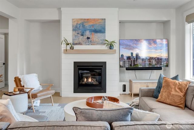 12143 NE 170th Place, Bothell, WA 98011