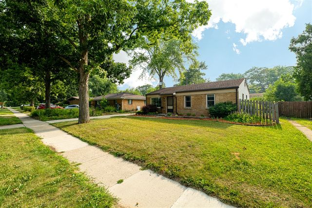 1036 N Maple Road, Ann Arbor, MI 48103