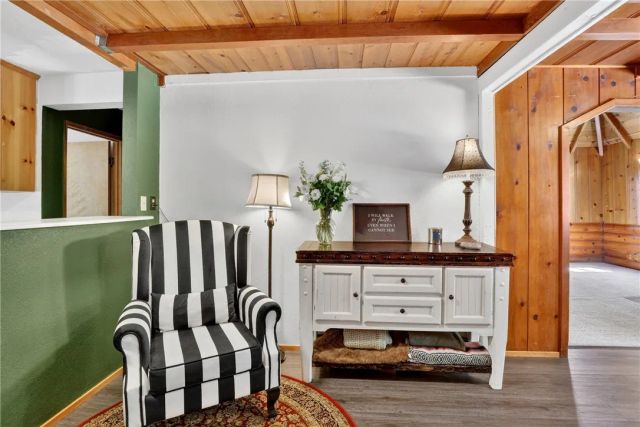 336 Lovers, Cedarpines Park, CA 92322