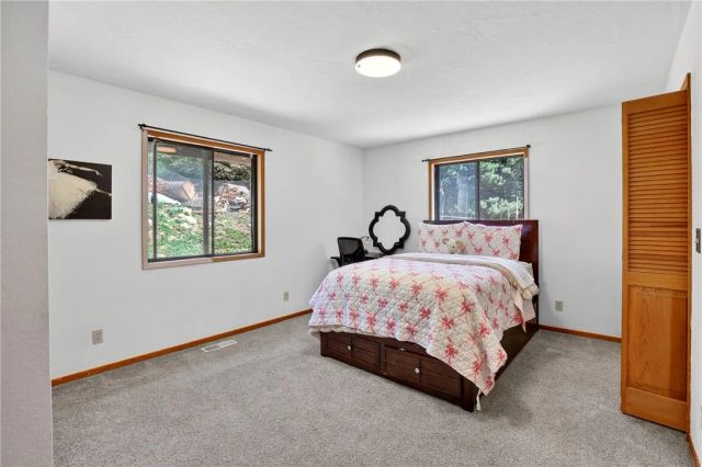 336 Lovers, Cedarpines Park, CA 92322