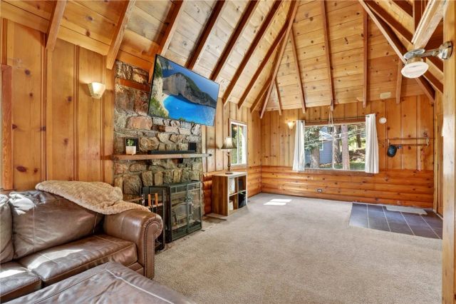 336 Lovers, Cedarpines Park, CA 92322
