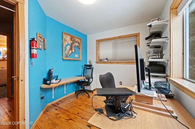 480 Grubstake Avenue, Homer, AK 99603