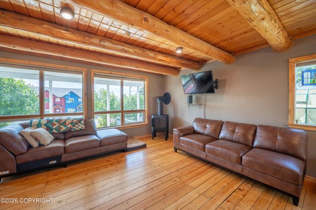 480 Grubstake Avenue, Homer, AK 99603