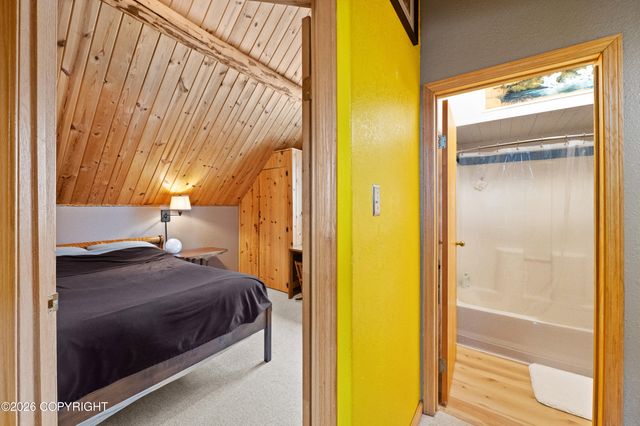 480 Grubstake Avenue, Homer, AK 99603