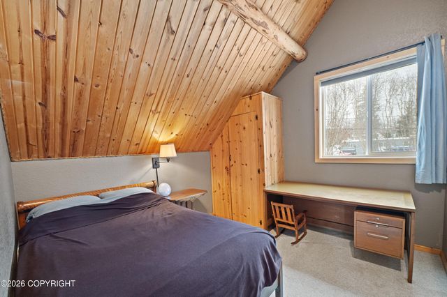 480 Grubstake Avenue, Homer, AK 99603