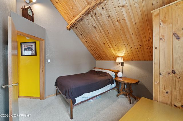 480 Grubstake Avenue, Homer, AK 99603