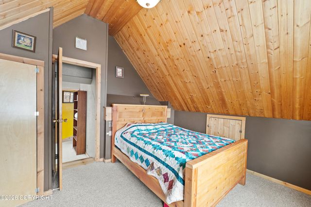 480 Grubstake Avenue, Homer, AK 99603