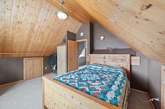 480 Grubstake Avenue, Homer, AK 99603