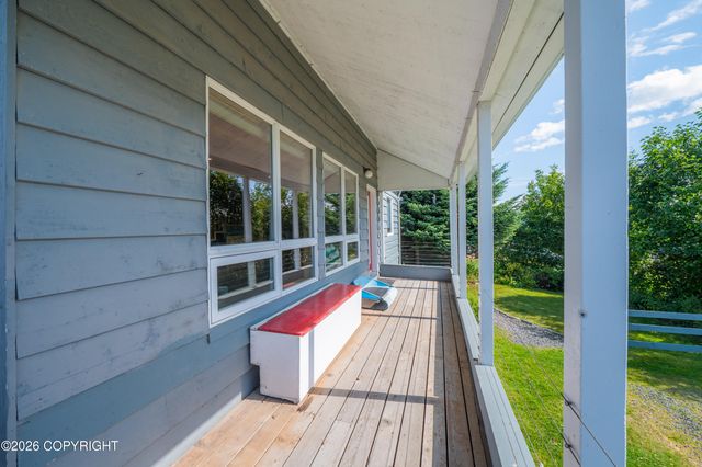 480 Grubstake Avenue, Homer, AK 99603