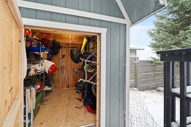 480 Grubstake Avenue, Homer, AK 99603