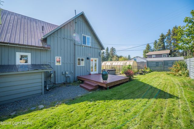 480 Grubstake Avenue, Homer, AK 99603