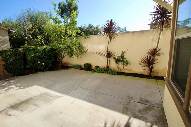 52 Shadowbrook, Irvine, CA 92604