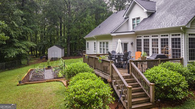325 Twin Oaks Circle, Bogart, GA 30622