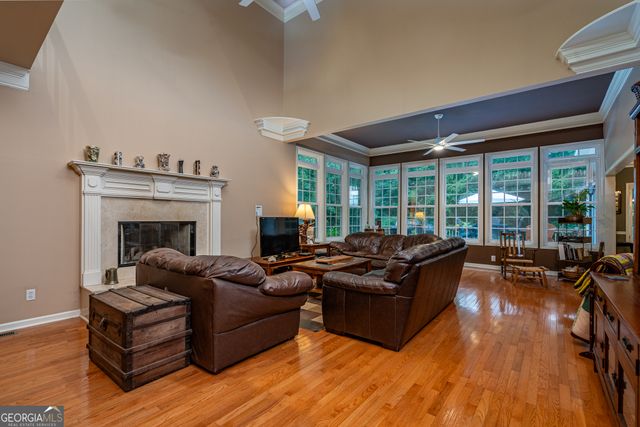 325 Twin Oaks Circle, Bogart, GA 30622