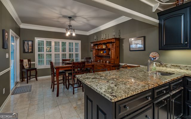 325 Twin Oaks Circle, Bogart, GA 30622