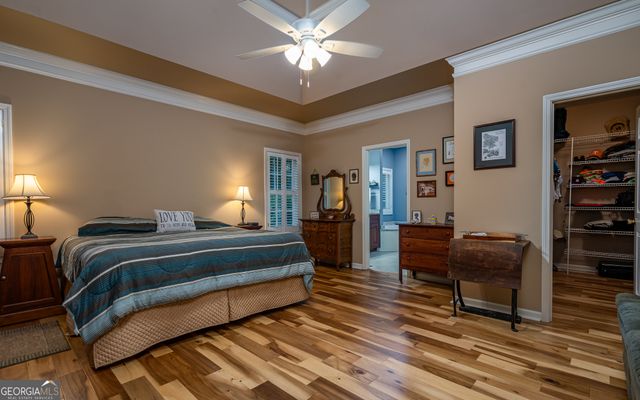 325 Twin Oaks Circle, Bogart, GA 30622