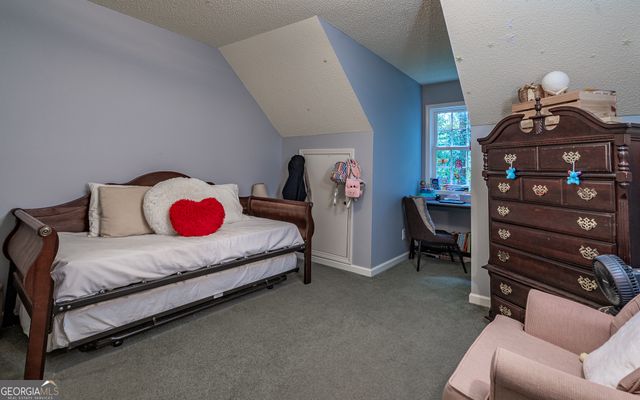 325 Twin Oaks Circle, Bogart, GA 30622